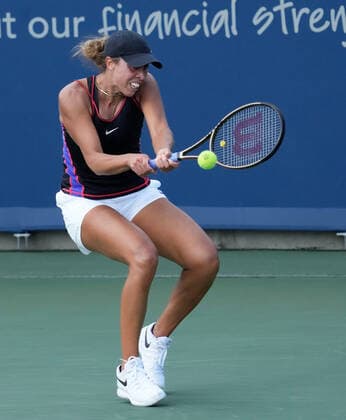 August 17, 2022: Madison Keys (USA) defeated Jelena Ostapenko (LAT) 6-4, 7-5, at the Western & Southern Open being played at Lindner Family Tennis Center in Cincinnati, Ohio USA Tennisclix Cal Media Cincinnati USA - ZUMAc04_ 20220817_zaf_c04_087 Copyright: xLesliexBillmanx