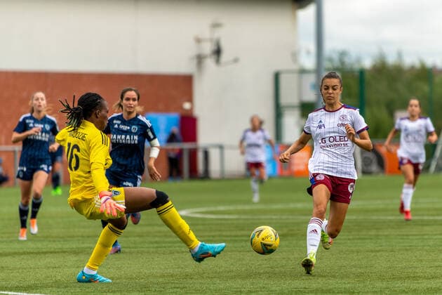 18.08.2022, Glasgow, Petershill Park, UEFA Women s Champions League: Paris FC - Servette FCCF, Natalia Padilla (Servette 19) during the UEFA Women s Champions League football match between Paris FC and Servette Chenois at Petershill Park in Glasgow, Scotland Glasgow Petershill Park Scotland United Kingdom Copyright: xJustPictures.ch RichardxCallisx