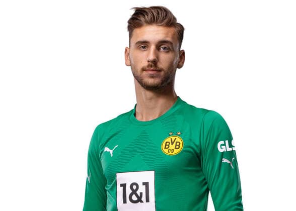 Torwart Marcel Lotka; Borussia Dortmund; 1.BL, Porträttermin 2022 2023, Foto: BVB Simoes via TEAM2sportphoto Portraets Borussia Dortmund 2022_2023
