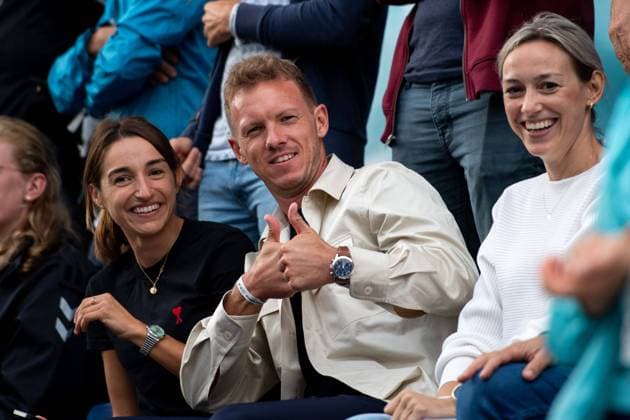 Julian Nagelsmann (Coach FC Bayern Muenchen) and his girlfriend Lena Wurzenberger (Journalist) watching Beachvolleyball, STAM Katja, SCHOON Raisa (NED) vs. GRAUDINA Tina, KRAVCENOKA Anastasija (LAT), Womens Semifinal, GER, Beach volleyball, Beachvolleyball Women (Beachvolleyball Frauen), European Championships Munich 2022, 19.08.2022 Photo: Eibner Memmler GER, Beach Volleyball Women (Beachvolleyball Frauen), European Championships Munich 2022, 19.08.2022 Munich *** Julian Nagelsmann Coach FC Bayern Muenchen and his girlfriend Lena Wurzenberger Journalist watching Beachvolleyball, STAM Katja, SCHOON Raisa NED vs GRAUDINA Tina, KRAVCENOKA Anastasija LAT , Womens Semifinal, GER, Beach Volleyball Women Beachvolleyball Women , European Championships Munich 2022, 19 08 2022 Photo Eibner Memmler GER, Beach Volleyball Women Beachvolleyball Women , European Championships Munich 2022, 19 08 2022 Munich Copyright: xEibner Memmlerx EP_MMR