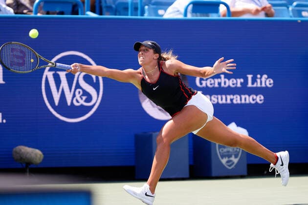 CINCINNATI, OH - AUGUST 19: Madison Keys of the United States reaches for the ball during the quarterfinals at Western & Southern Open on August 19, 2022, at the Lindner Family Tennis Center in Mason, OH. (Photo by Ian Johnson Icon Sportswire) TENNIS: AUG 19 Western & Southern Open Icon220819009