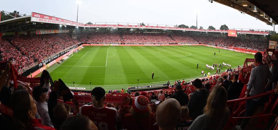 Fussball, Herren, Saison 2022 2023, 1. Bundesliga (3. Spieltag), 1. FC Union Berlin - RB Leipzig, Fans von Union, 20.08. 2022, Copyright: xMatthiasxKochx