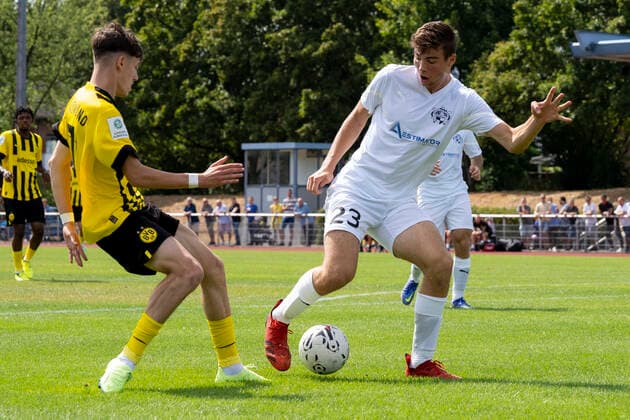 Sonntag, 21.08.2022 Saison 2022 2023 A-Junioren Bundesliga, U19 Bundesliga 2. Spieltag im Stadion am Bandsbusch, Hilden, Deutschland. VfB 03 Hilden U19 - BV Borussia Dortmund U19. Fabio Bachmann (VfB 03 Hilden U19 23)
