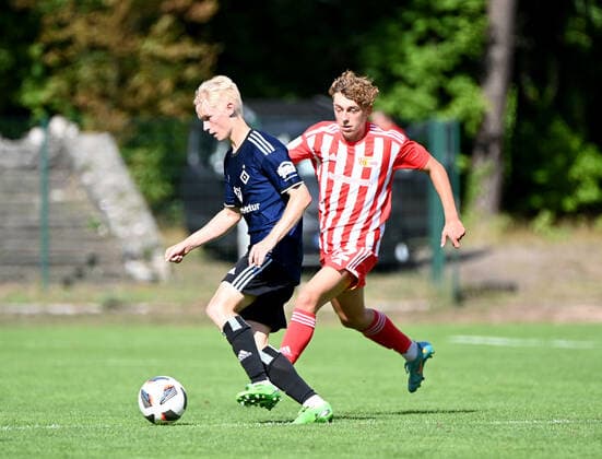 Fussball, U 19, Saison 2022 23, A-Junioren Bundesliga, Staffel Nord Nordost (2. Spieltag), 1. FC Union Berlin - Hamburger SV, v. l. Jesse Kilo, Tim Schleinitz (U19, 1. FC Union Berlin), 21.08. 2022,