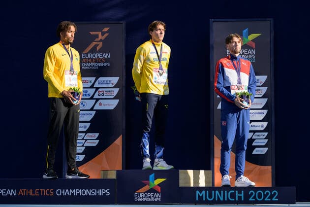 220821 Bo Kanda Lita Bahre of Germany, Armand Duplantis of Sweden and Pal Haugen Lillefosse of Norway celebrate at the medal ceremony for men?s pole vault during day 11 of the European Championships on August 21, 2022 in Munich. Photo: Vegard Grott BILDBYRAN kod VG VG0339 friidrott athletics friidrett europamästerskap em em 2022 european championships munich 2022 munchen-em day 11 bbeng jubel celebration em-guld stavhopp pole vault sverige norge sweden norway Copyright: VEGARDxGRoTT BB220821VG021