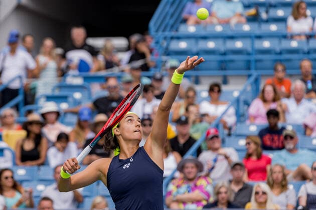 August 21, 2022, Mason, Ohio, USA: Caroline Garcia (FRA) tosses up the ball to serve during the championship of the Western and Southern Open at the Lindner Family Tennis Center, Mason, Oh. Mason USA - ZUMAs304 20220821_zaf_s304_009 Copyright: xScottxStuartx