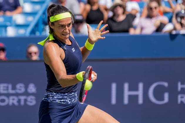 August 21, 2022, Mason, Ohio, USA: Caroline Garcia (FRA) hits a forehand shot during the championship of the Western and Southern Open at the Lindner Family Tennis Center, Mason, Oh. Mason USA - ZUMAs304 20220821_zaf_s304_032 Copyright: xScottxStuartx