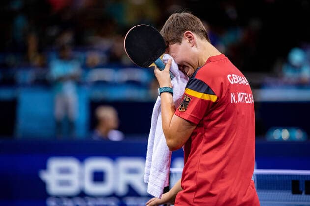 Bilder des Jahres 2022, Sport 08 August Sport Themen der Woche KW33 Sport Bilder des Tages Nina Mittelham (GER) nach ihrem verletzungsbedingten Abbruch im Finale gegen Sofia Polcanova (AUT) European Championships 2022, Tischtennis Finale am 21. 08. 2022 Eibner Pressefoto Benjamin Lau European Championships 2022, Tischtennis Finale am 21. 08. 2022 Muenchen *** Nina Mittelham GER after her injury in the final against Sofia Polcanova AUT European Championships 2022, table tennis final on 21 08 2022 Eibner Press Photo Benjamin Lau European Championships 2022, table tennis final on 21 08 2022 Muenchen Copyright: xLau xEibner-Pressefotox EP_blu