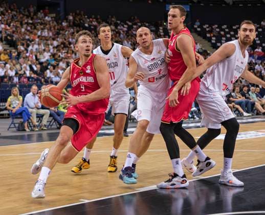 Franz Jacob Wagner (GER), Vladimir Lucic (SRB), Dejan Davidovac (SRB),Johannes Voigtmann (GER), Nikola Milutinov (SRB) 20.08.22, Hamburg, Deutschland vs. Serbien, FIBA, DBB, Basketball Supercup 2022 Â