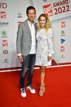 Sebastien Ogier und Andrea Kaiser bei der Verleihung vom Bild Award am 22.08.2022 in Hamburg Sport Bild Award 2022 Verleihung in Hamburg