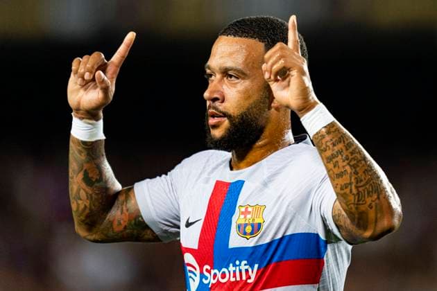 24.08.2022, xslx, Fussball Fussball Testspiel, FC Barcelona, Barca - Manchester City emspor, v.l. Memphis Depay (FC Barcelona) Jubelt nach den Tor zum 3-2 (DFL DFB REGULATIONS PROHIBIT ANY USE OF PHOTOGRAPHS as IMAGE SEQUENCES and or QUASI-VIDEO) Barcelona
