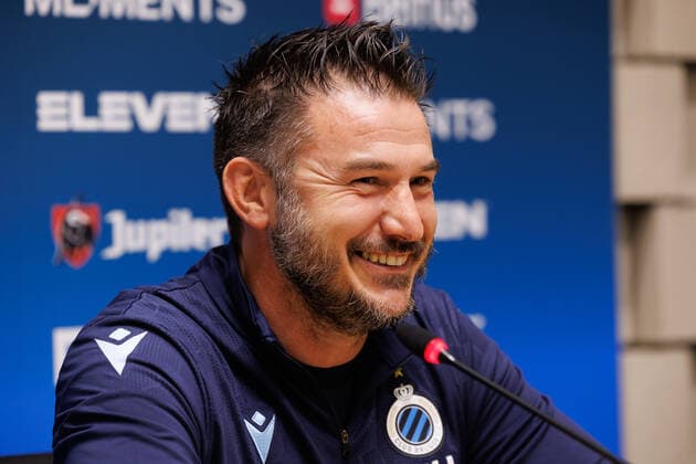 Club s head coach Carl Hoefkens pictured during the weekly press conference, PK, Pressekonferenz of Belgian soccer team Club Brugge KV, Thursday 25 August 2022 in Knokke-Heist, to discuss the next game in the national competition against Sporting Charleroi. KURTxDESPLENTER  x40863123x