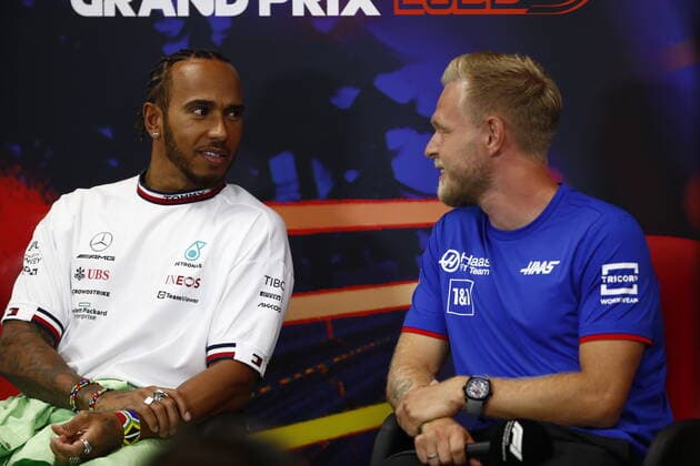 44 Lewis Hamilton (GBR, Mercedes-AMG Petronas F1 Team), 20 Kevin Magnussen (DNK, Haas F1 Team), F1 Grand Prix of Belgium at Circuit de Spa-Francorchamps on August 25, 2022 in Spa-Francorchamps, Belgium. (Photo by Sam Bloxham Motorsport Images DPPI via HOCH ZWEI) Spa-Francorchamps Belgium