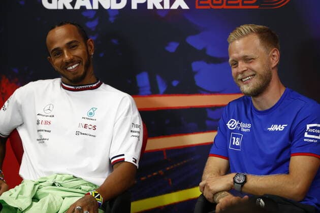 44 Lewis Hamilton (GBR, Mercedes-AMG Petronas F1 Team), 20 Kevin Magnussen (DNK, Haas F1 Team), F1 Grand Prix of Belgium at Circuit de Spa-Francorchamps on August 25, 2022 in Spa-Francorchamps, Belgium. (Photo by Sam Bloxham Motorsport Images DPPI via HOCH ZWEI) Spa-Francorchamps Belgium