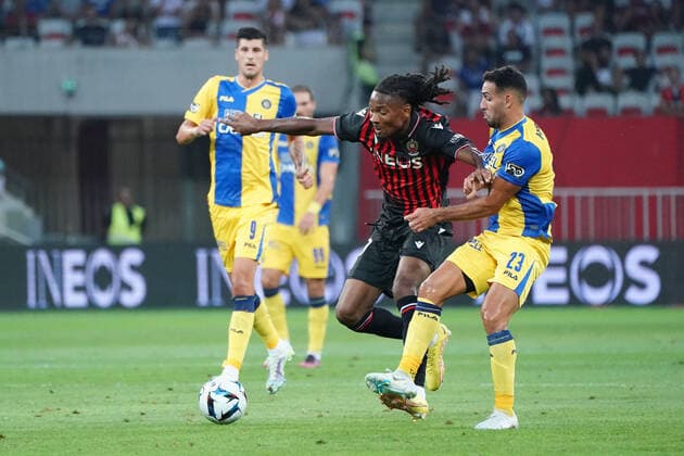 Khephren Thuram (OGC Nice) - Eyal Golasa (Maccabi Tel Aviv) FOOTBALL : OGC Nice vs Maccabi Tel Aviv - Barrage retour de confÃ rence Ligue - Nice - 25 08 2022 NorbertScanella Panoramic 