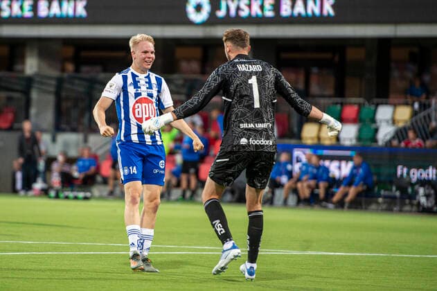 Silkeborg IF v HJK Helsinki, UEFA Europa League qualification, Silkeborg, Denmark Silkeborg, Denmark. 25th, August 2022. Goalkeeper Conor Hazard (1) and Matti Peltola (14) of HJK Helsinki seen during the UEFA Europa League qualification match between Silkeborg IF and HJK Helsinki at JYSK Park in Silkeborg. Silkeborg Denmark  Copyright: xGonzalesxPhoto MortenxKjaerx