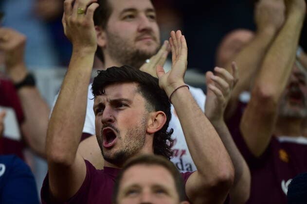 Heart of Midlothian v FC Zürich UEFA Europa League Fans of Heart of Midlothian during the UEFA Europa League Play-Off Second Leg match at Tynecastle Park, Edinburgh Content Not Available For UK Newspapers Copyright: xJamiexJohnstonx FIL-17264-0072 UK Newspapers OUT
