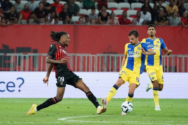 Khephren Thuram (OGC Nice) - Avraham Rikan (Maccabi Tel Aviv) FOOTBALL : OGC Nice vs Maccabi Tel Aviv - Barrage retour de confÃ rence Ligue - Nice - 25 08 2022 NorbertScanella Panoramic 