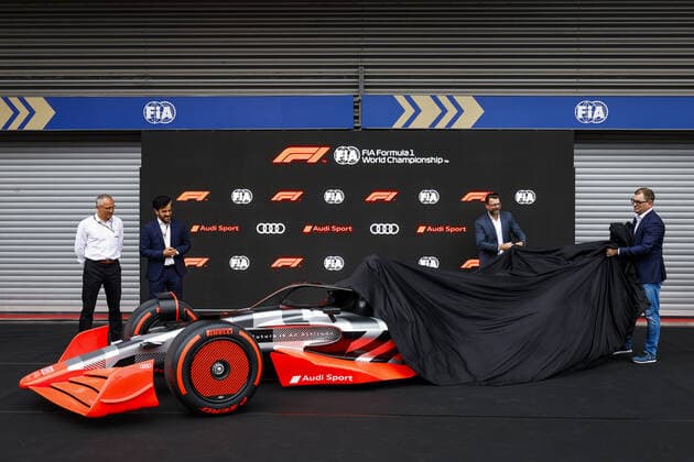 DOMENICALI Stefano (ita), Chairman and CEO Formula One Group FOG, BEN SULAYEM Mohammed (uae), President of the FIA, DUESMANN Markus (ger), CEO of Audi, HOFFMAN Oliver (ger), Chief Technical Officer of Audi, portrait during the Formula 1 Rolex Belgian Grand Prix 2022, 14th round of the 2022 FIA Formula One World Championship, WM, Weltmeisterschaft from August 26 to 28, 2022 on the Circuit de Spa-Francorchamps, in Francorchamps, Belgium - F1 - BELGIAN GRAND PRIX 2022 DPPI Panoramic 00122033__DEL9374.JPG_