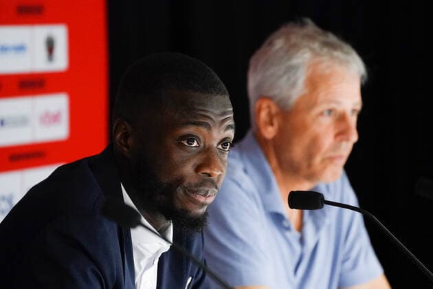 Nicolas Pepe (OGC Nice) - Lucien Favre (entraineur de l OGC Nice) FOOTBALL : PrÃ sentation de Nicolas Pepe - Nice - 26 08 2022 NorbertScanella Panoramic 