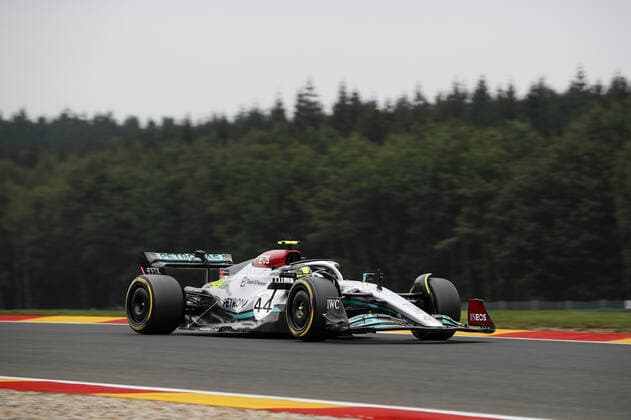 44 HAMILTON Lewis (gbr), Mercedes AMG F1 Team W13, action during the Formula 1 Rolex Belgian Grand Prix 2022, 14th round of the 2022 FIA Formula One World Championship, WM, Weltmeisterschaft from August 26 to 28, 2022 on the Circuit de Spa-Francorchamps, in Francorchamps, Belgium - F1 - BELGIAN GRAND PRIX 2022 DPPI Panoramic  _V2_0076