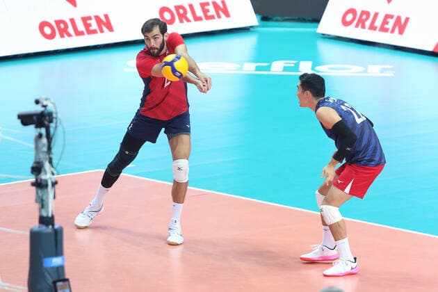 KATOWICE 26.08.2022 MISTRZOSTWA SWIATA W SIATKOWCE MEZCZYZN FAZA GRUPOWA GRUPA C: USA - MEKSYK --- FIVB VOLLEYBALL MENS World Championship, WM, Weltmeisterschaft 2022 GROUP C MATCH: USA - MEXICO AARON RUSSEL ERIK SHOJI FOT. ANNA KLEPACZKO FOTOPYK NEWSPIX.PL --- Newspix.pl  220826LUM024