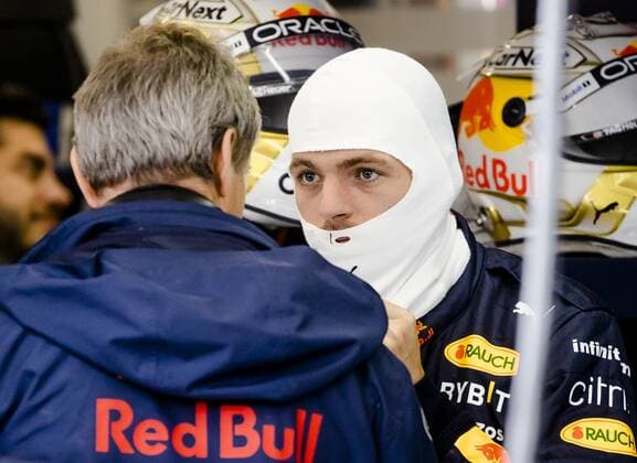 SPA - Max Verstappen (Red Bull Racing) in his pit box during the 2nd practice session ahead of the F1 Grand Prix of Belgium at the Circuit de Spa-Francorchamps on August 26, 2022 in SPA, Belgium. ANP SEM VAN DER WAL F1 Grand Prix of Belgium, Practice 2 2022 xVIxANPxSportx xxANPxIVx