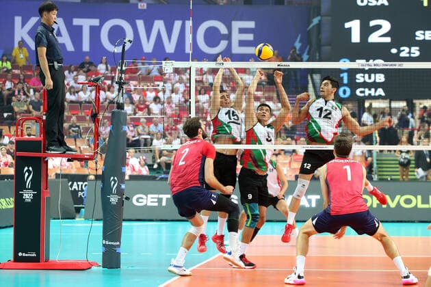26.08.2022 KATOWICE SPODEK POLSKA (KIBICEATOWICE POLAND ) SIATKOWKA MEZCZYZN ( MEN S VOLLEYBALL ) FIVB MISTRZOSTWA SWIATA W PILCE SIATKOWEJ MEZCZYZN POLSKA - SLOWENIA 2022 ( FIVB MEN S World Championship, WM, Weltmeisterschaft 2022) MECZ MEKSY - USA ( GAME MEXICO - USA ) NZ ARON RUSSELL , CHRYSTIAN ARANDA , MANUEK RODRIGUEZ , MAURO ISAC FUENTES , (R) MATTHEW ANDERSON ILUSTRACJA FOTO JAKUB PIASECKI CYFRASPORT NEWSPIX.PL --- Newspix.pl  20220826CSJP3022