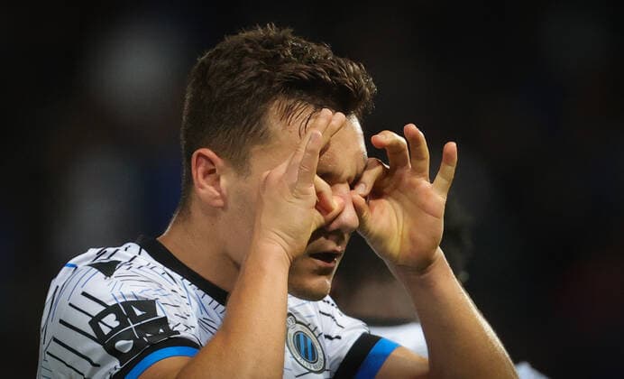 Club s Ferran Jutgla celebrates after scoring during a soccer match between Sporting Charleroi and Club Brugge KV, Friday 26 August 2022 in Charleroi, on day 6 of the 2022-2023 Jupiler Pro League first division of the Belgian championship. VIRGINIExLEFOUR  x41128854x