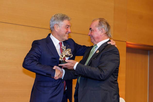 MÜNSTER - Turnier der Sieger 2022, MÜNSTER - Turnier der Sieger 2022 HOFMANN Peter ( Veranstalter Mannheim Maimarkt), SNOEK Hendrik (Veranstalter) Verleihung Friedensreiterpreis Münster, Mövenpick Hotel 26. August 2022 -