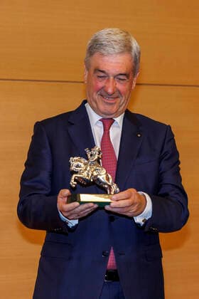 MÜNSTER - Turnier der Sieger 2022, MÜNSTER - Turnier der Sieger 2022 HOFMANN Peter ( Veranstalter Mannheim Maimarkt) Verleihung Friedensreiterpreis Münster, Mövenpick Hotel 26. August 2022 -