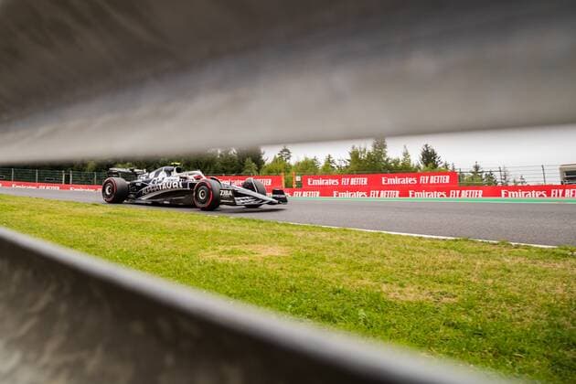 Yuki Tsunoda (Scuderia Alpha Tauri) mit seinem Auto auf der Strecke, Grosser Preis von Belgien 2022, Motorsport, Formel 1, 27.08.2022 Grosser Preis von Belgien 2022, Motorsport, Formel 1, 27.08.2022 Copyright: xEibner-Pressefoto AlexanderxNeisx EP_ANS