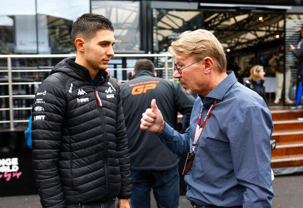 31 Esteban Ocon (FRA, BWT Alpine F1 Team), Mika Hakkinen (FIN), F1 Grand Prix of Belgium at Circuit de Spa-Francorchamps on August 27, 2022 in Spa-Francorchamps, Belgium. (Photo by HOCH ZWEI) Spa-Francorchamps Belgium