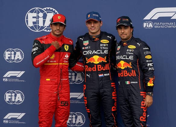 FORMULA 1 ROLEX BELGIAN GRAND PRIX 2022 27.08.2022, Circuit de Spa-Francorchamps, Spa-Franchorchamps, FORMULA 1 ROLEX BELGIAN GRAND PRIX 2022 , im Bild 2.Startplatz für Carlos Sainz Jr. (ESP), Scuderia Ferrari, Polepostion für Max Verstappen (NEL), Oracle Red Bull Racing, 3.Startplatz für Sergio Perez (MEX), Oracle Red Bull Racing.