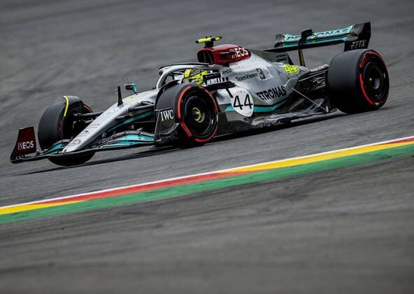 SPA - Lewis Hamilton (44) with the Mercedes W13 in action during the 3rd free practice session leading up to the F1 Grand Prix of Belgium at the Circuit de Spa-Francorchamps on August 27, 2022 in Spa, Belgium. REMKO DE WAAL F1 Grand Prix of Belgium, Practice 3 2022 xVIxANPxSportx xxANPxIVx