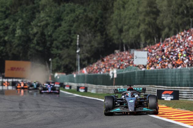 63 RUSSELL George (gbr), Mercedes AMG F1 Team W13, action during the Formula 1 Rolex Belgian Grand Prix 2022, 14th round of the 2022 FIA Formula One World Championship, WM, Weltmeisterschaft from August 26 to 28, 2022 on the Circuit de Spa-Francorchamps, in Francorchamps, Belgium - F1 - BELGIAN GRAND PRIX 2022 - RACE DPPI Panoramic  G00D7569
