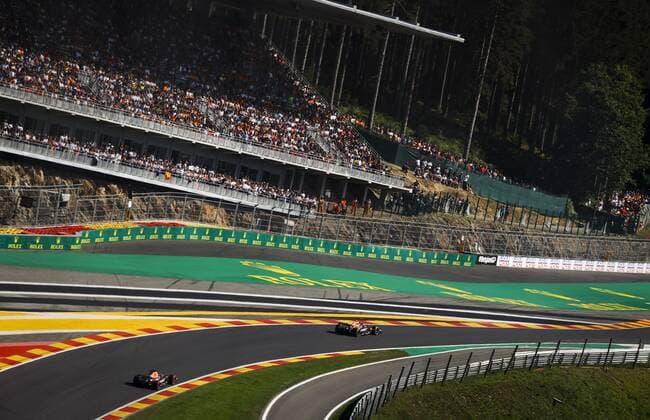SPA - Max Verstappen (1) with the Oracle Red Bull Racing RB18 Honda behind Sergio Perez (11) with the Oracle Red Bull Racing RB18 Honda during the F1 Grand Prix of Belgium at the Circuit de Spa-Francorchamps on August 29, 2022 in SPA , Belgium . REMKO DE WAAL F1 Grand Prix of Belgium 2022 xVIxANPxSportx xxANPxIVx