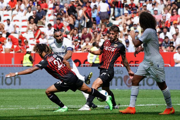 Dimitri Payet (Olympique de Marseille) - Mattia Viti (OGC Nice) - Alexis Beka Beka (OGC Nice) FOOTBALL : OGC Nice vs Olympique de Marseille - Ligue 1 Uber Eats - Nice - 28 08 2022 NorbertScanella Panoramic 