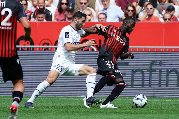 Nicolas Pepe (OGC Nice) - Sead Kolasinac (Olympique de Marseille) FOOTBALL : OGC Nice vs Olympique de Marseille - Ligue 1 Uber Eats - Nice - 28 08 2022 NorbertScanella Panoramic 