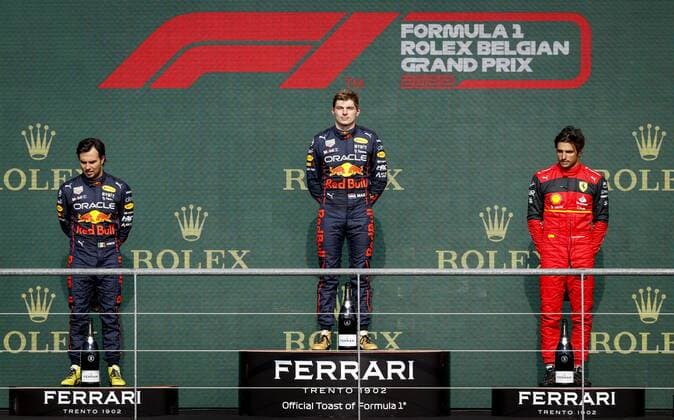 SPA - Max Verstappen on the podium with Sergio Perez (L) and Carlos Sainz (R) after the F1 Grand Prix of Belgium at the Circuit de Spa-Francorchamps on August 29, 2022 in SPA, Belgium. ANP SEM VAN DER WAL F1 Grand Prix of Belgium 2022 xVIxANPxSportx xxANPxIVx