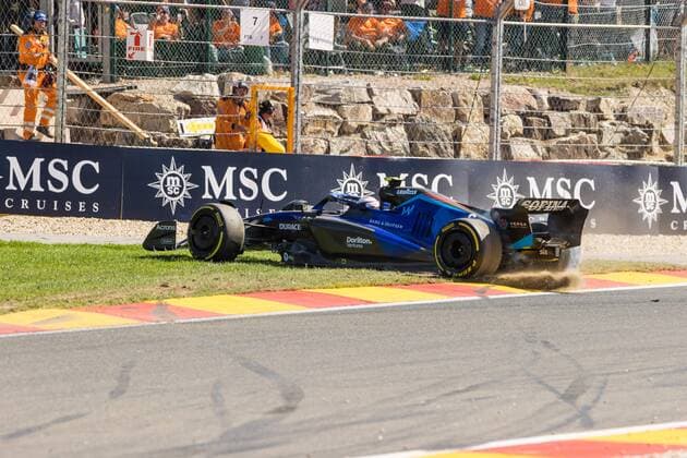 Nicholas Latifi (Williams Racing) steht neben der Strecke, Grosser Preis von Belgien 2022, Motorsport, Formel 1, 28.08.2022 Grosser Preis von Belgien 2022, Motorsport, Formel 1, 28.08.2022 Copyright: xEibner-Pressefoto AlexanderxNeisx EP_ANS
