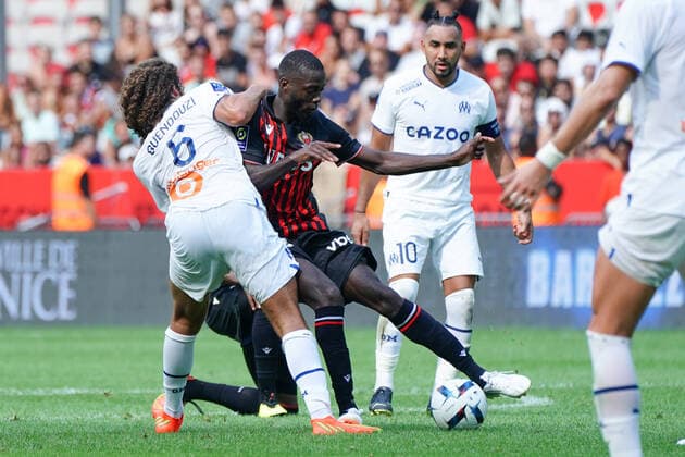 Nicolas Pepe (OGC Nice) - Matteo Guendouzi (Olympique de Marseille) FOOTBALL : OGC Nice vs Olympique de Marseille - Ligue 1 Uber Eats - Nice - 28 08 2022 NorbertScanella Panoramic 