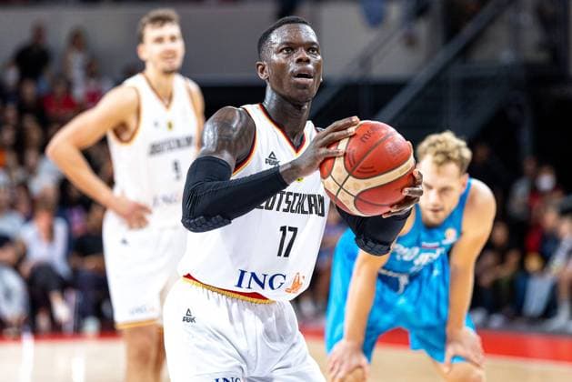 Dennis Schroeder (Deutschland, 17), Freiwurf, free throw, Einzelbild, Einzelfoto, Portrait, Portraet, single image, single photo, Deutschland vs. Slowenien, Basketball, WM Qualifikation 2023, Gruppe J, 28.08.2022 Deutschland vs. Slowenien, Basketball, WM Qualifikation 2023, Gruppe J, 28.08.2022 Muenchen Copyright: xEIBNER GuenerxSantemizx DBB_GSZ