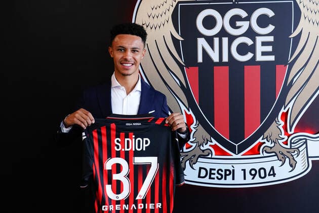 Sport Bilder des Tages Sofiane Diop (OGC Nice) FOOTBALL : PrÃ sentation de Sofiane Diop - Nice - 30 08 2022 NorbertScanella Panoramic 