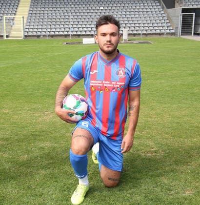Regionallioga West, Saison 2022 - 2023, Fototermin Wuppertaler SV, 31.08.2022 -- Oktay Dal ( Wuppertaler SV ) mit Ball