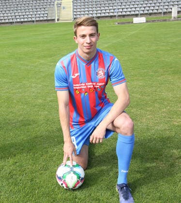Regionallioga West, Saison 2022 - 2023, Fototermin Wuppertaler SV, 31.08.2022 -- Lukas Demming ( Wuppertaler SV ) mit Ball