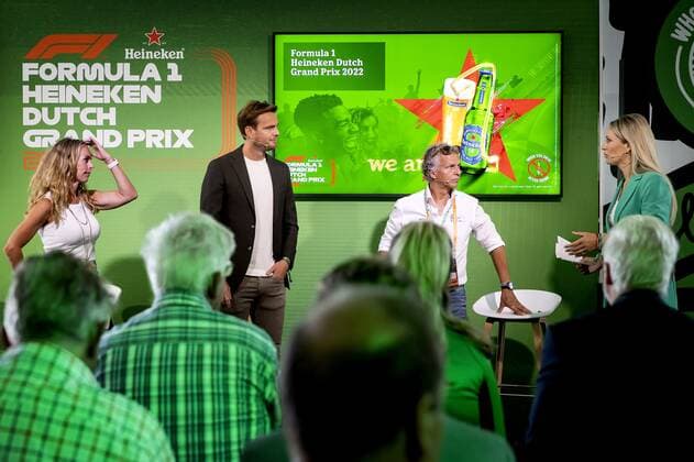 2022-08-31 11:15:16 ZANDVOORT - Els Dijkhuizen, Giedo van der Garde, Jan Lammers and presenter Helene Hendriks during a press meeting at the Zandvoort circuit, in the run-up to the Grand Prix (GP). The GP took place last year in a modified form due to the corona measures. This year, up to 110,000 visitors a day are expected. ANP REMKO DE WAAL netherlands out - belgium out Zandvoort xVIxxIVx