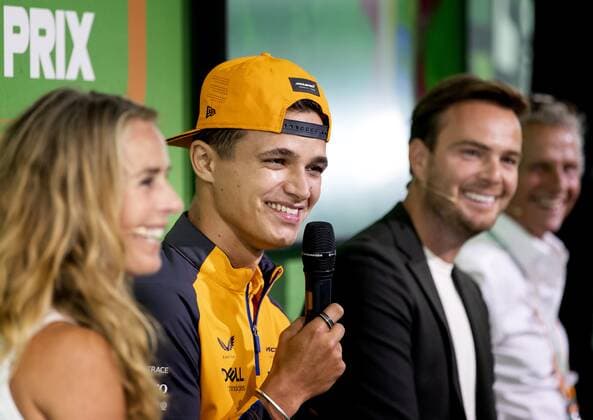 2022-08-31 11:45:23 Els Dijkhuizen, Lando Norris (McLaren), Giedo van der Garde and Jan Lammers during a press meeting at the Zandvoort circuit, in the run-up to the Grand Prix (GP). The GP took place last year in a modified form due to the corona measures. This year, up to 110,000 visitors a day are expected to attend the event. In Zandvoort, the Netherlands, 31 August 2022. ANP REMKO DE WAAL netherlands out - belgium out Zandvoort xVIxxIVx