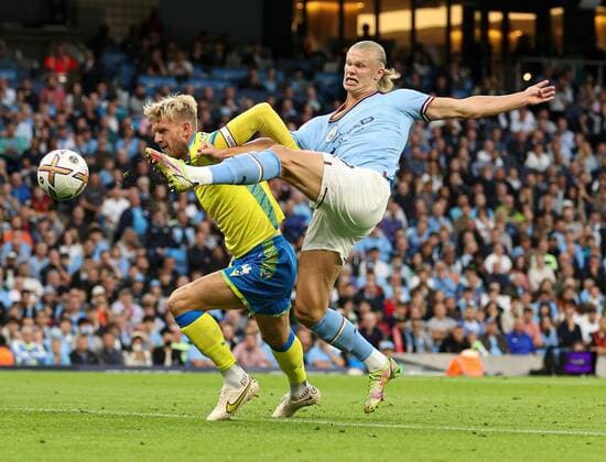 Sport Themen der Woche KW35 Sport Bilder des Tages Mandatory Credit: Photo by Paul Currie Shutterstock (13355492f) Erling Haaland of Manchester City scores the 1st goal Manchester City v Nottingham Forest, Premier League, Football, Etihad Stadium, Manchester, UK - 31 Aug 2022 EDITORIAL USE ONLY No use with unauthorised audio, video, data, fixture lists, club league logos or live services. Online in-match use limited to 120 images, no video emulation. No use in betting, games or single club league player publications. Manchester City v Nottingham Forest, Premier League, Football, Etihad Stadium, Manchester, UK - 31 Aug 2022 EDITORIAL USE ONLY No use with unauthorised audio, video, data, fixture lists, club league logos or live services. Online in-match use limited to 120 images, no video emulation. No use in betting, games or single club league player publications.  Copyright: xPaulxCurrie Shutterstockx 13355492f