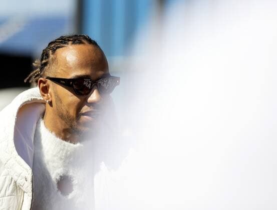 ZANDVOORT - Lewis Hamilton (Mercedes) arrives at the circuit. The GP took place last year in a modified form due to the corona measures. This year, up to 110,000 visitors a day are expected. KOEN VAN WEEL F1 Grand Prix of The Netherlands - Previews 2022 xVIxANPxSportx xxANPxIVx